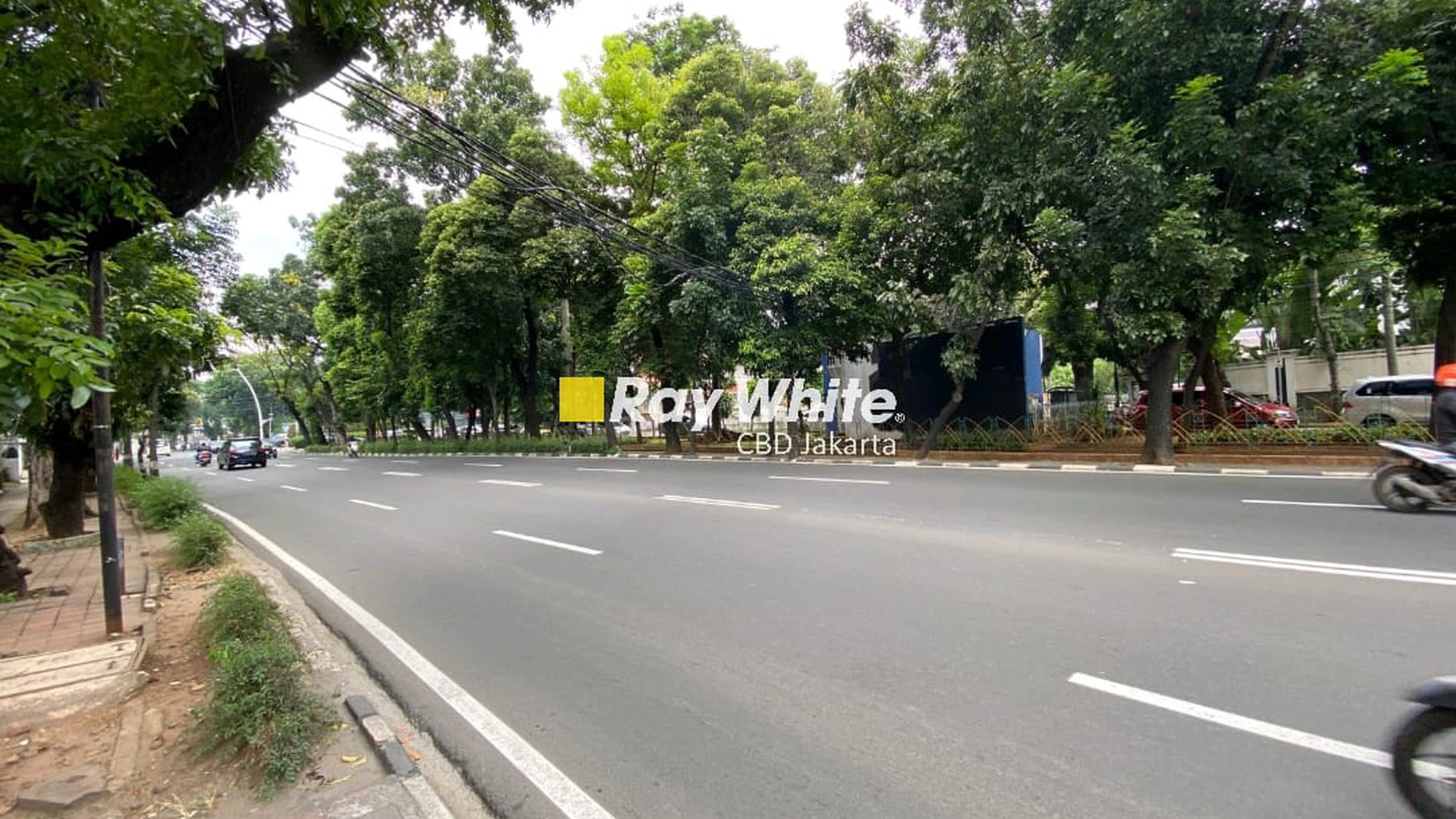 Rumah Lama Terawat Jl Wijaya - Kebayoran Baru