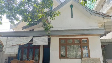 Rumah Tengah Kota Surabaya, JL.CITARUM, selangkah ke Surabaya Kebun Binatang, dan area perkantoran, masjid Al Falah