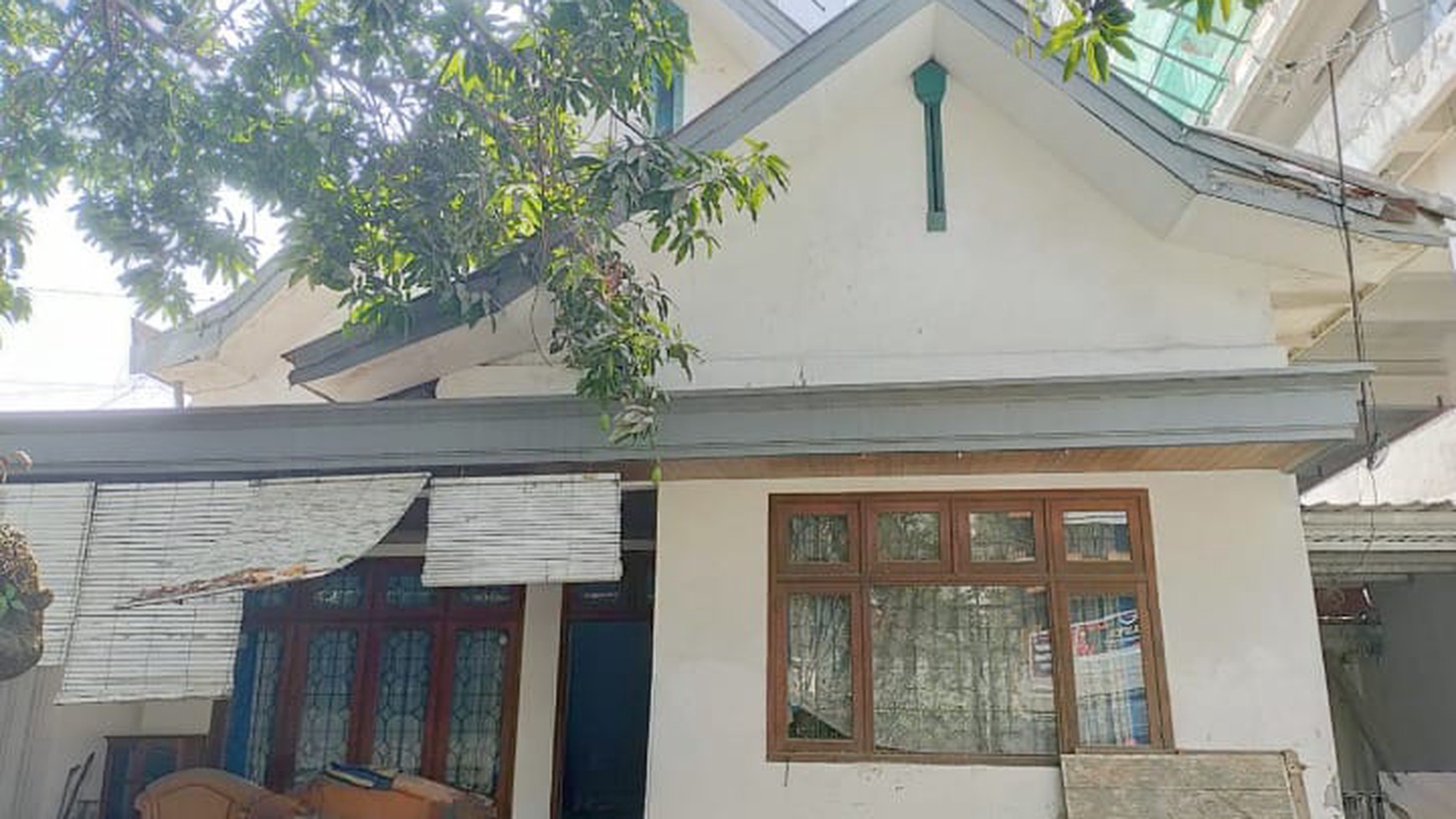 Rumah Tengah Kota Surabaya, JL.CITARUM, selangkah ke Surabaya Kebun Binatang, dan area perkantoran, masjid Al Falah