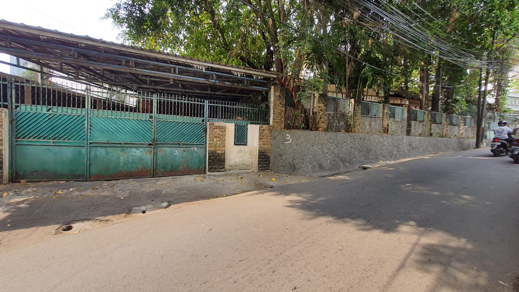 Dijual rumah lama di Karet Semanggi - Setiabudi - Jakarta Selatan