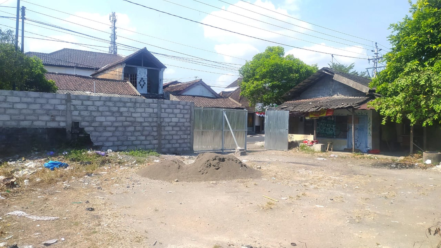 Tanah Disewakan luas 1222 Meter Persegi Lokasi Strategis Dekat Prawiromatan 