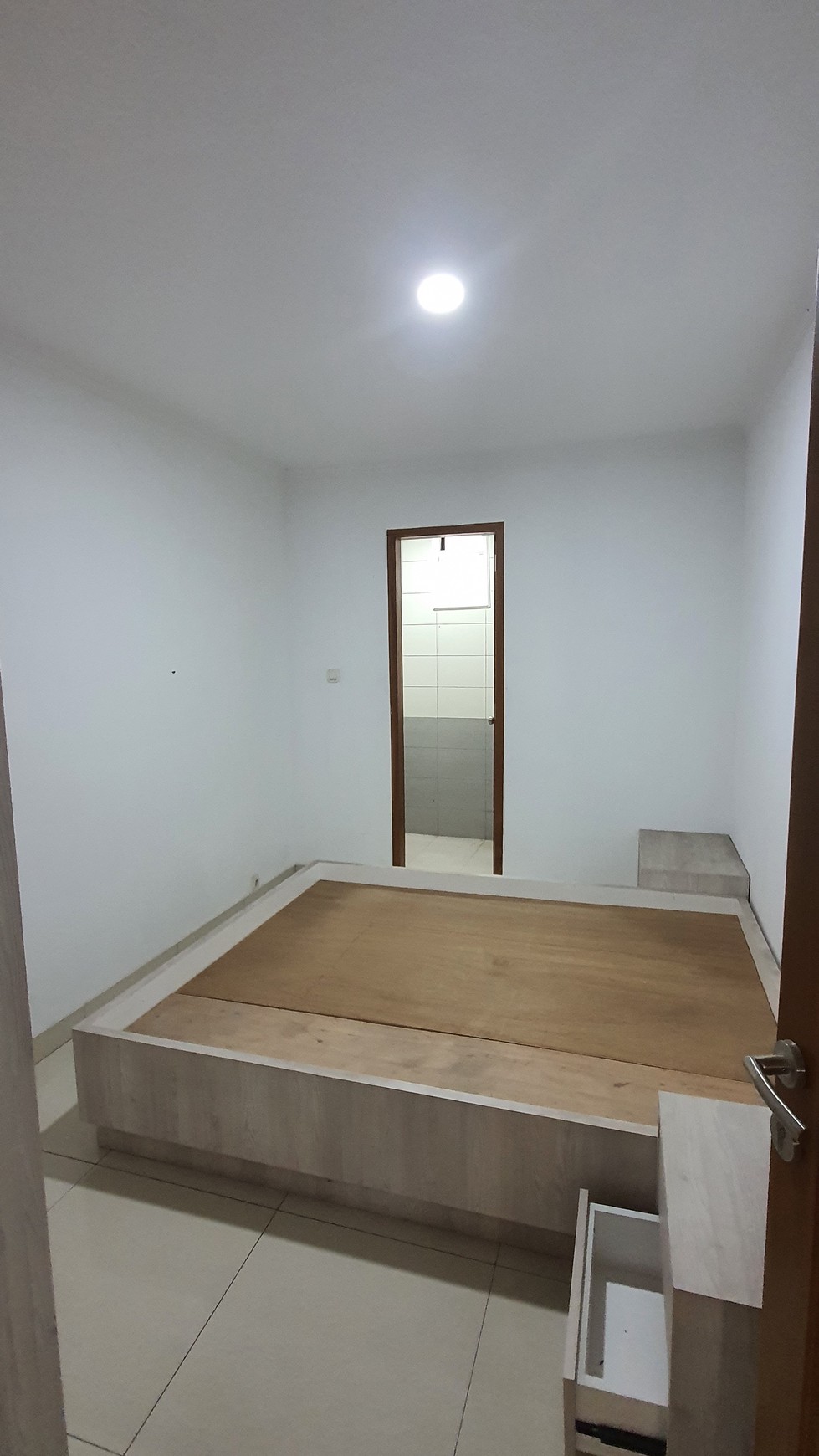 Rumah Baru Minimalis Siap Huni Semi Furnish Di Sayap BKR. Kembar 