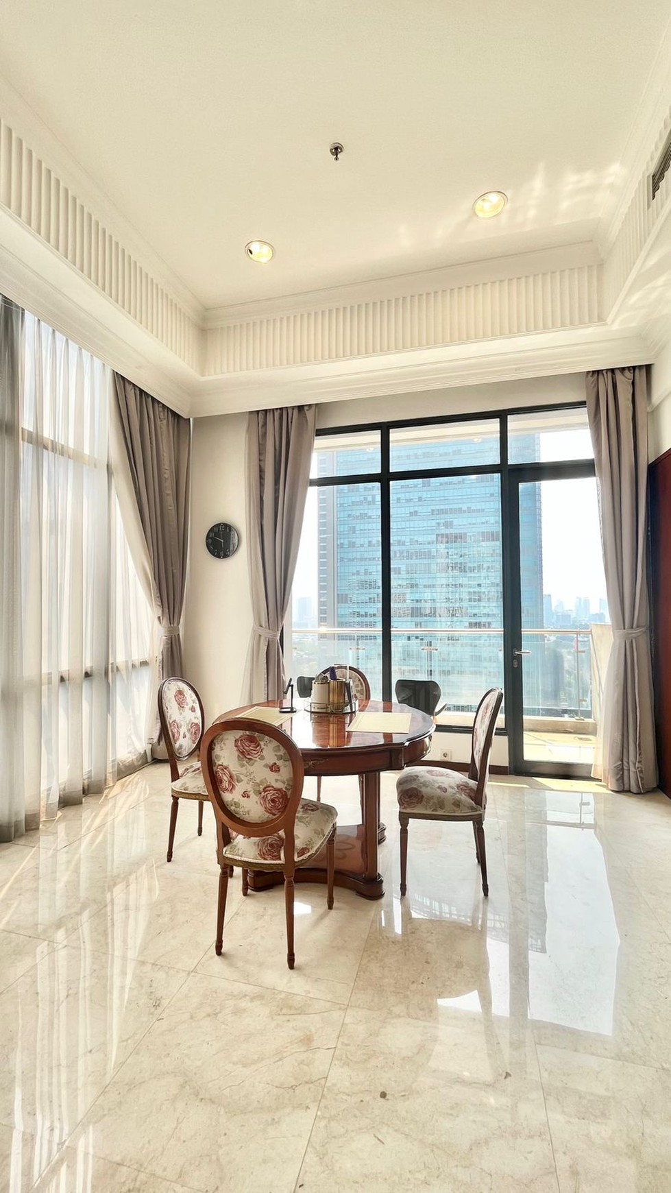 APARTEMEN PENTHOUSE DISEWA KEBAYORAN BARU JAKARTA SELATAN