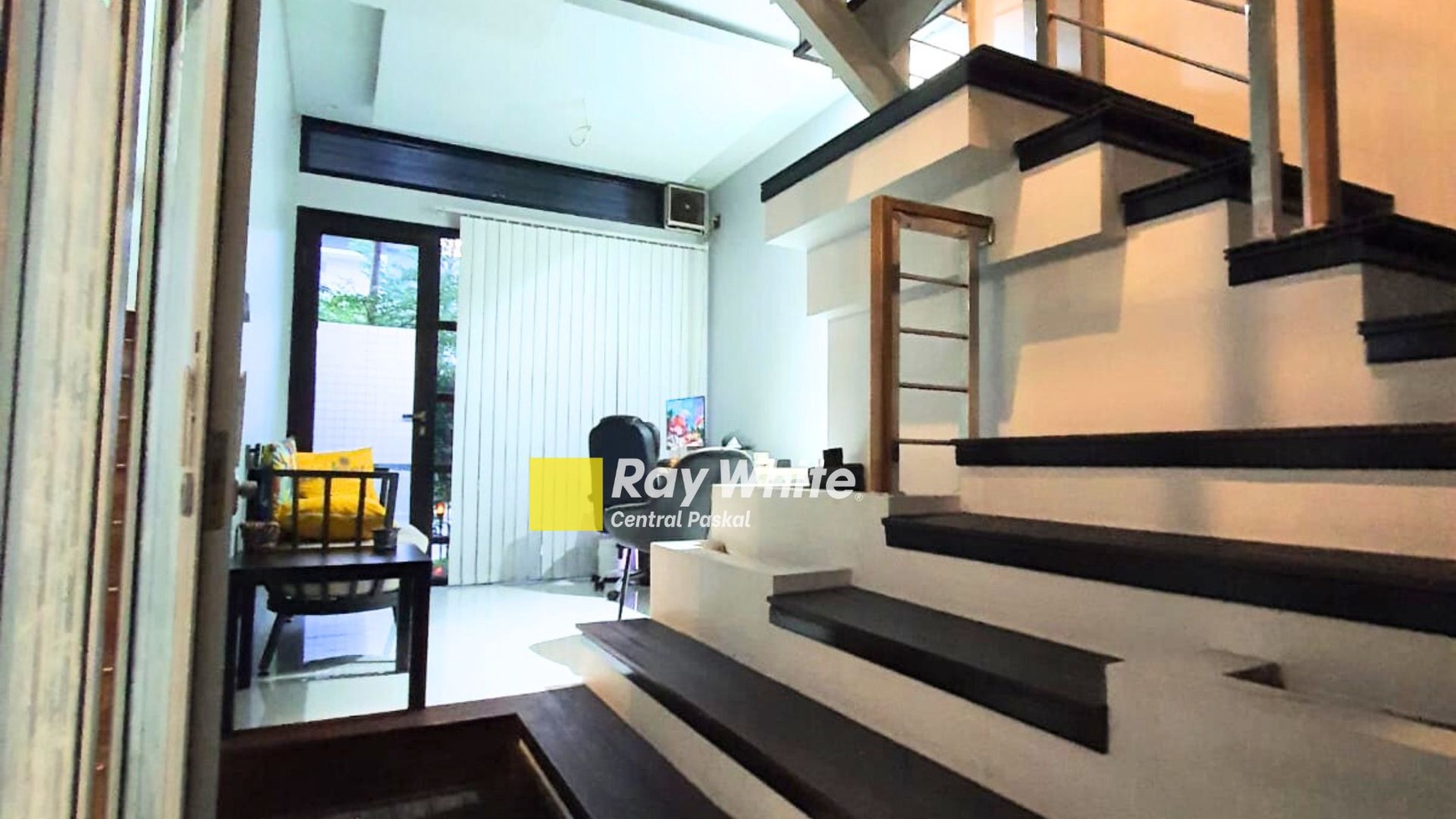 Rumah Modern Minimalis di Jingga Residence Soreang Kab. Bandung