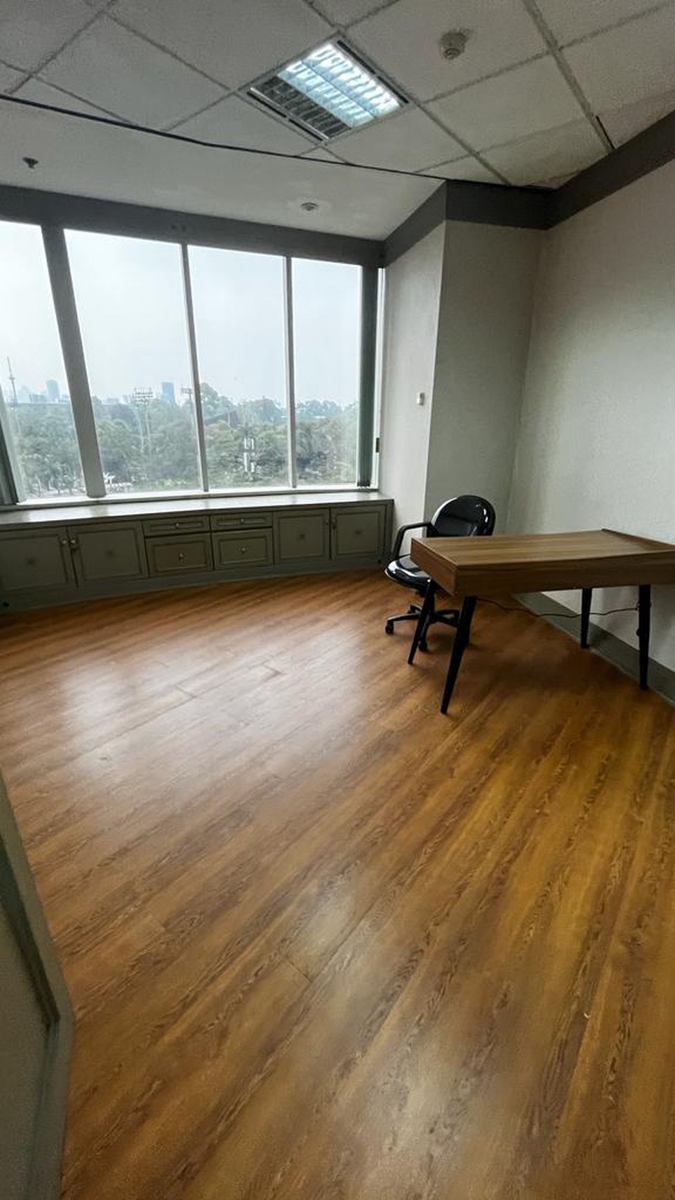 Sewa Kantor  di Menara Sudirman