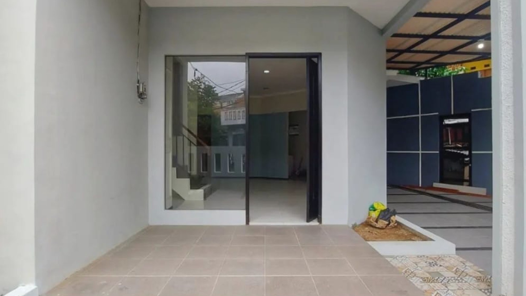 Rumah Siap Huni dengan Bangunan Baru dan Kondisi Bagus dalam Cluster Graha Raya