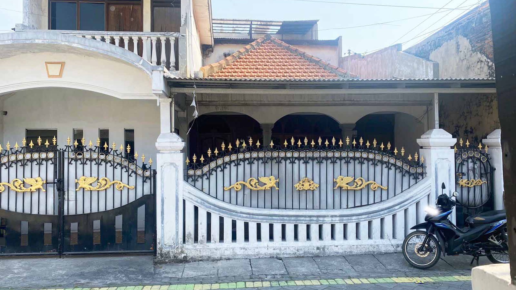 Rumah di Jagir Sidomukti Surabaya Selatan, Luas 9,5 x 18 m2, Hadap Selatan, Terawat