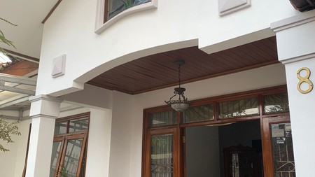 Rumah Bagus Kebayoran Baru