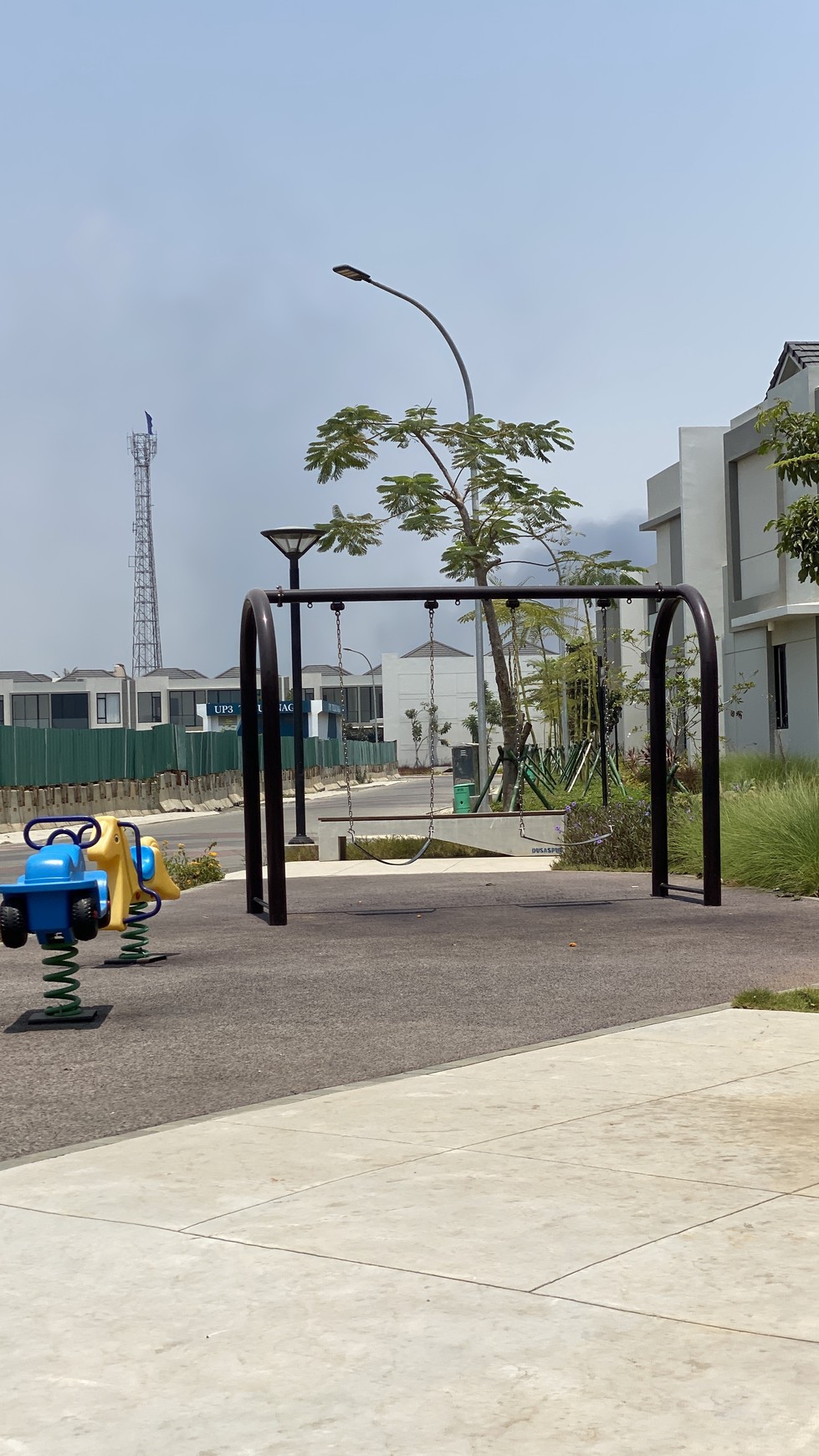 Disewakan Rumah Baru di PIK2 cluster Florida, cocok pasangan muda. Dekat dengan suasana pantai