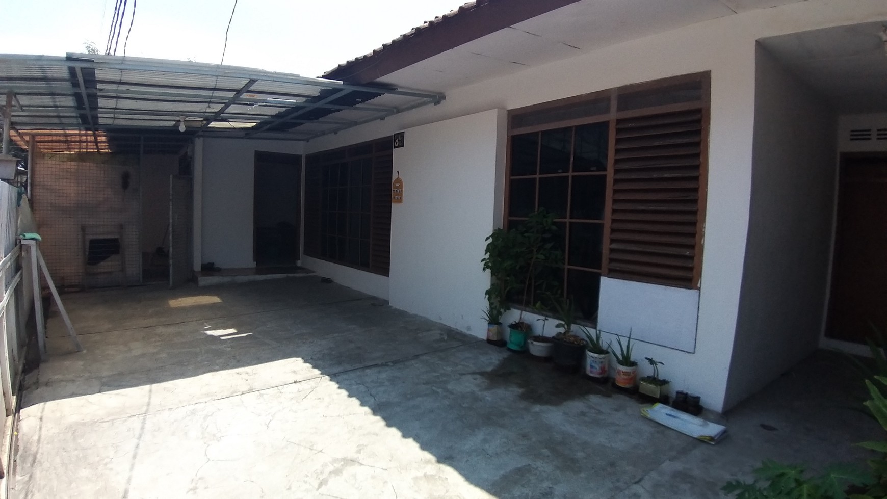 Rumah Tengah kota ,sayap Burangrang