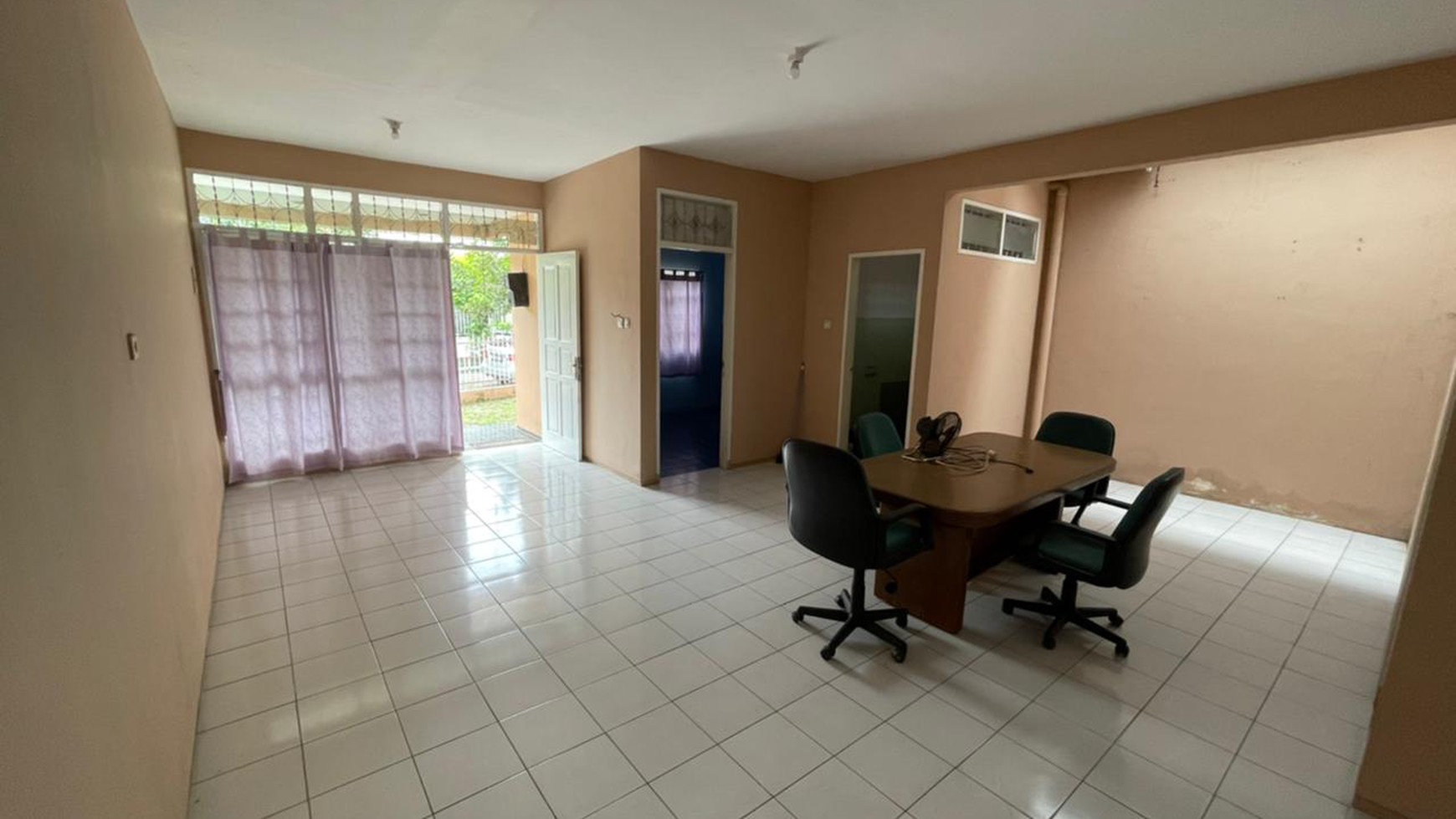 Rumah Dalam Komplek dan Strategis @Villa Melati Mas, BSD