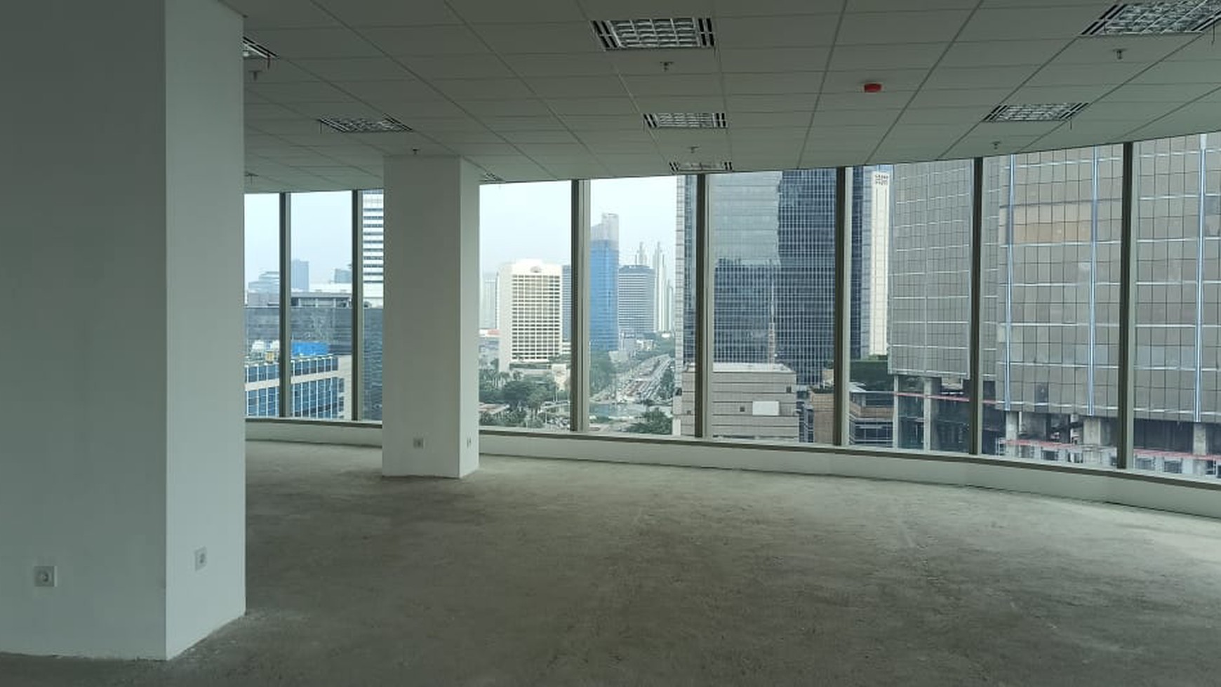 Office Lippo Thamrin, 362m2, view ke bundaran HI, hanya 42  juta/m2,  sangat MURAH, harga di bawah NJOP