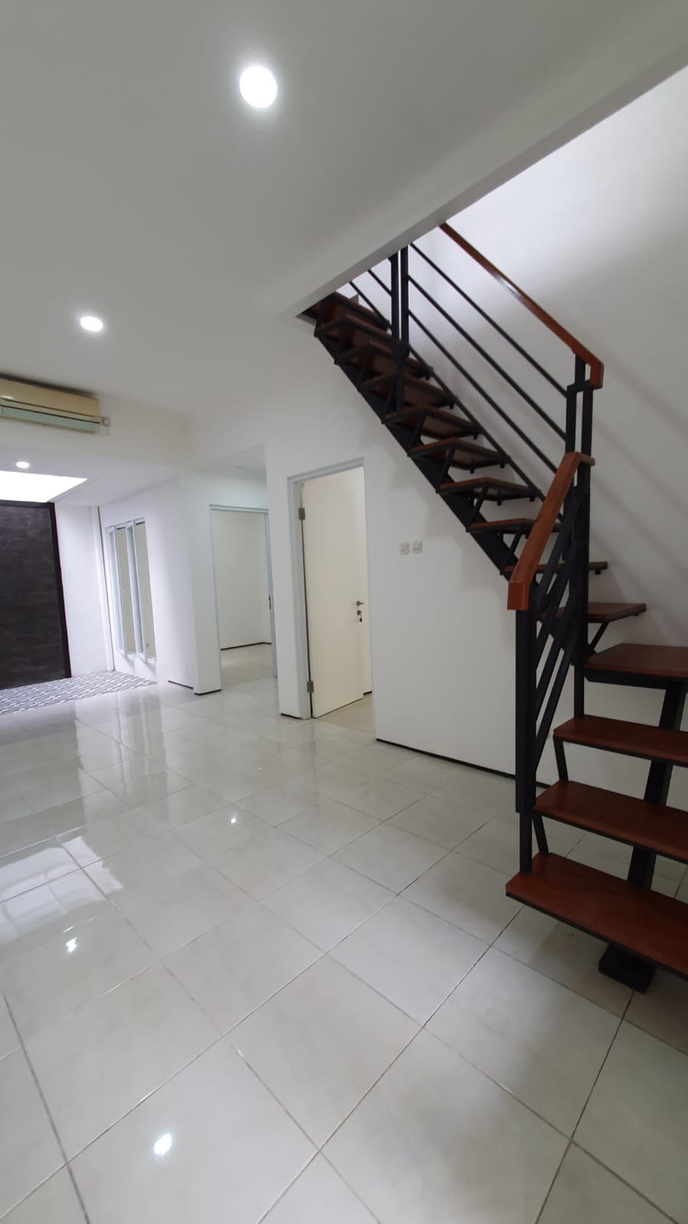 Rumah Minimalis Siap Huni dan Hunian Nyaman @Adora Permata, Bintaro