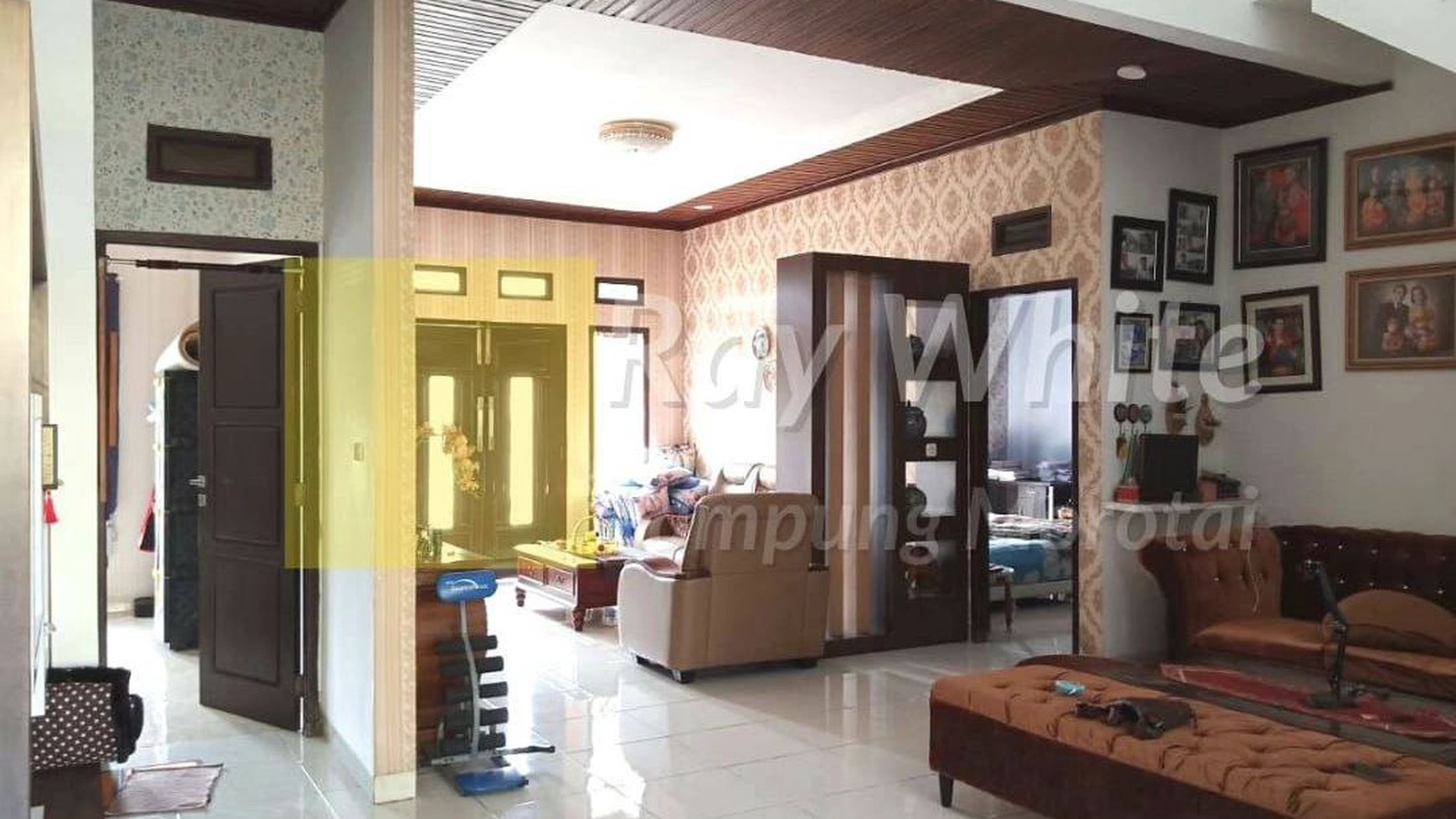 Dijual Rumah 2 Lantai di Kedamaian