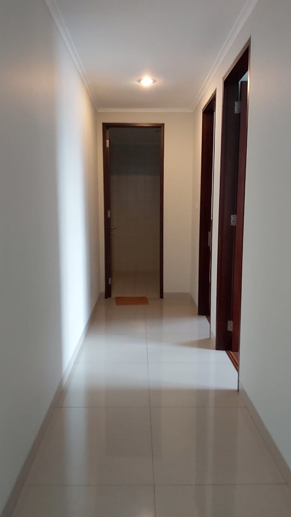 Kebagusan, Rumah Cantik Siap Huni + Rooftop & Kolam Renang Pribadi Dalam Townhouse