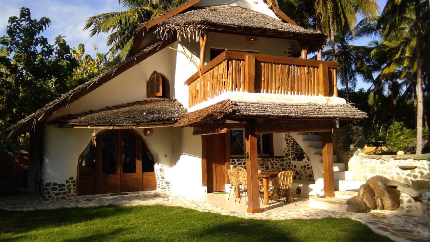 Villa Beachfront  in great Location Sumbawa 