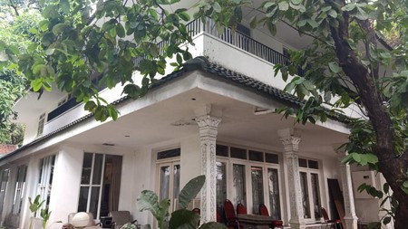 Rumah Huk lokasi strategis di Prapanca Raya Kebayoran Baru Jakarta Selatan