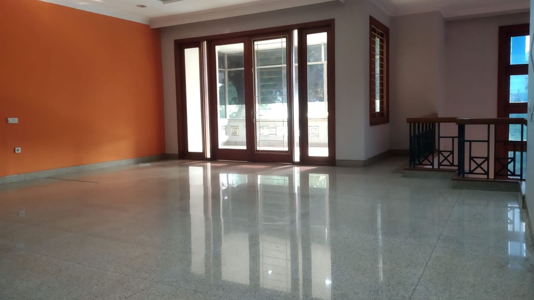 Dijual Rumah Commercial siap Huni/Kantor di Kebayoran Baru