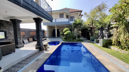 Two storey Villa with swimming pool in Anturan, Lovina area