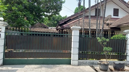 Rumah dekat Radio Dalam JakSel.