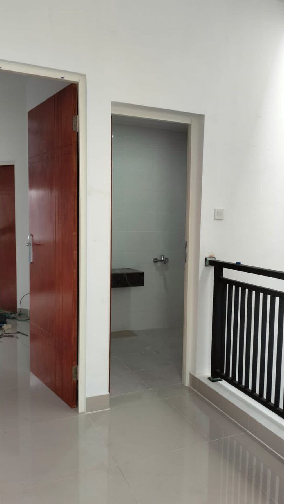 DIJUAL RUMAH BABATAN PRATAMA WIYUNG DEKAT ROYAL RESIDENCE SURABAYA BARAT