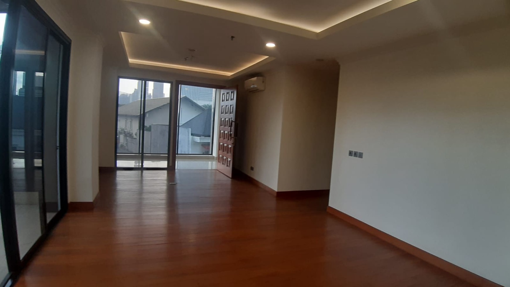 MINI  APARTEMENT 9  L ANTAI  DENGAN  6 LANTAI  APARTEMENT 1 DAN  DUA BUAT  OFFICE TENAN, SATU LANTAI SATU PENGHUNI