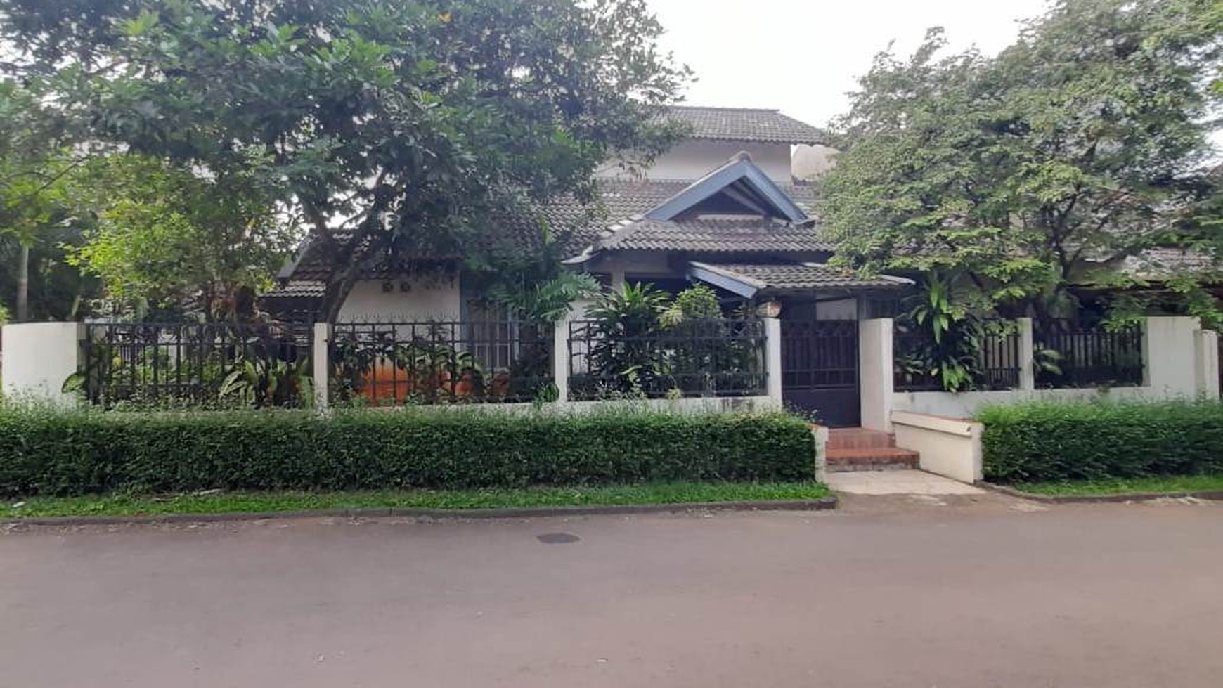 Rumah Standar Luas Diarea Bintaro Jaya Sektor 2 Dekat Pas-Mod