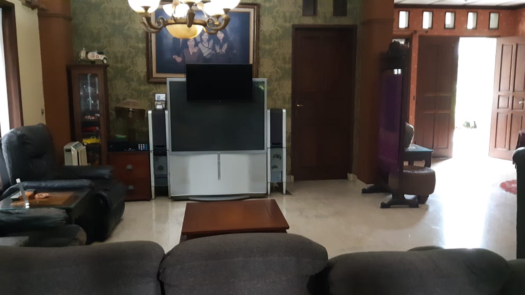 Rumah Luas Keren Diarea Bintaro Sektor 9, Dekat Pusat Bisnis & Kuliner