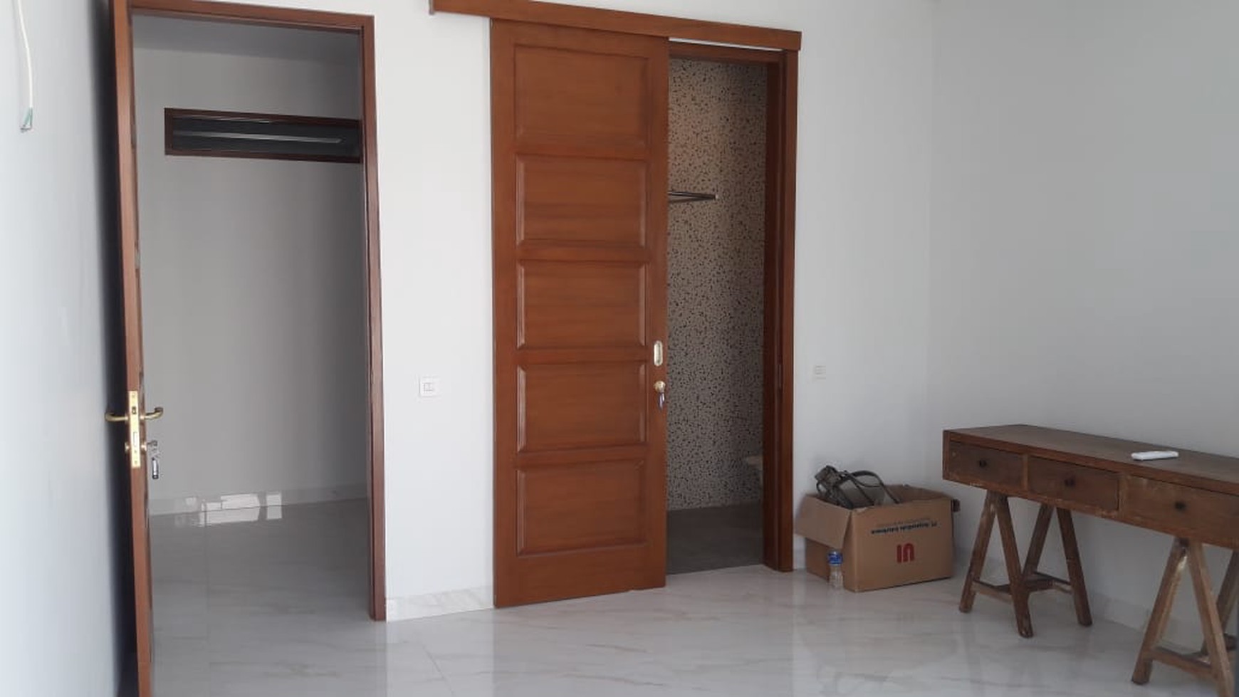 Rumah Baru  Diarea Bintaro Jaya Sektor 3, Dekat Akses Toll & Stasiun KA 