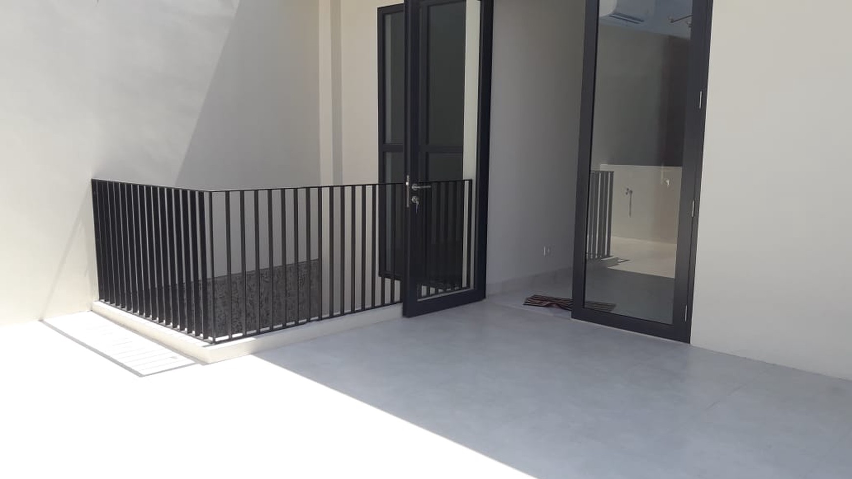 Rumah Baru  Diarea Bintaro Jaya Sektor 3, Dekat Akses Toll & Stasiun KA 