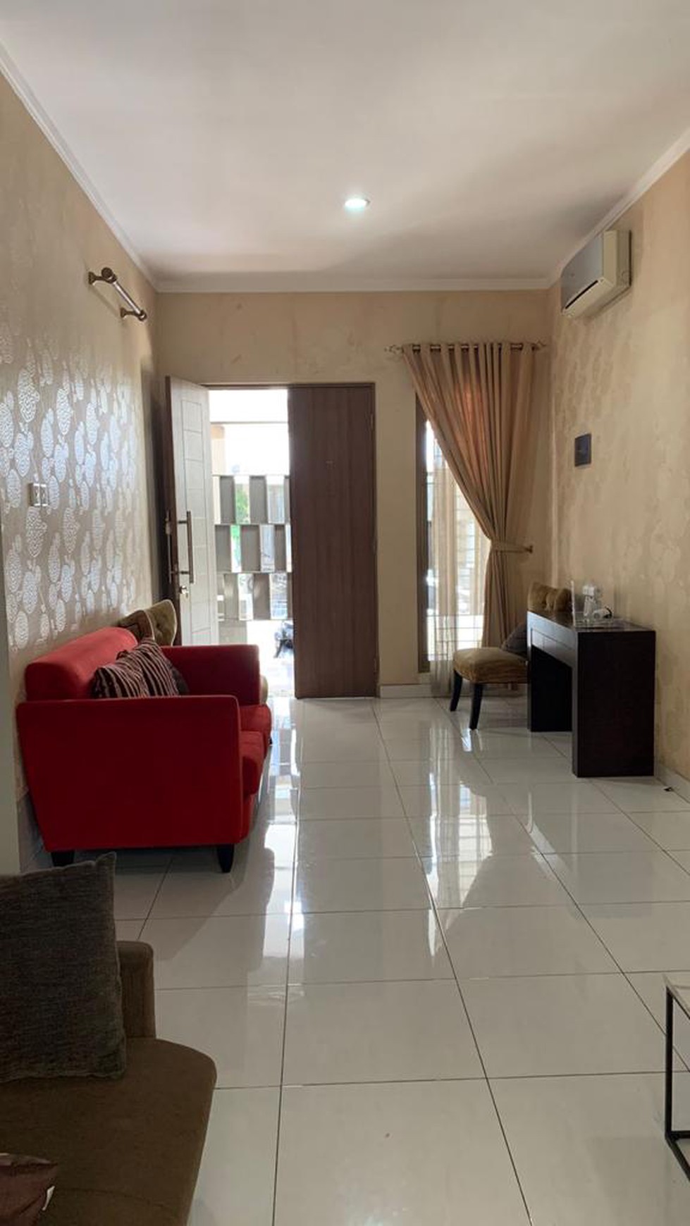 Rumah Keren Diarea Emerald Bintaro Akses 2 Gatte Toll JORR-Parigi