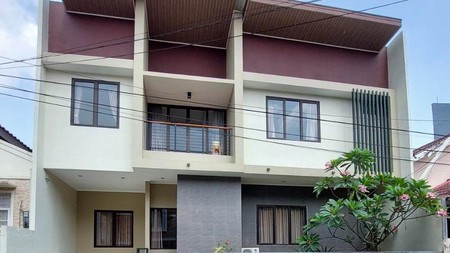 Rumah Bagus Diarea Bintaro Jaya Sektor 9, Dekat Akses Toll & Stasiun KA