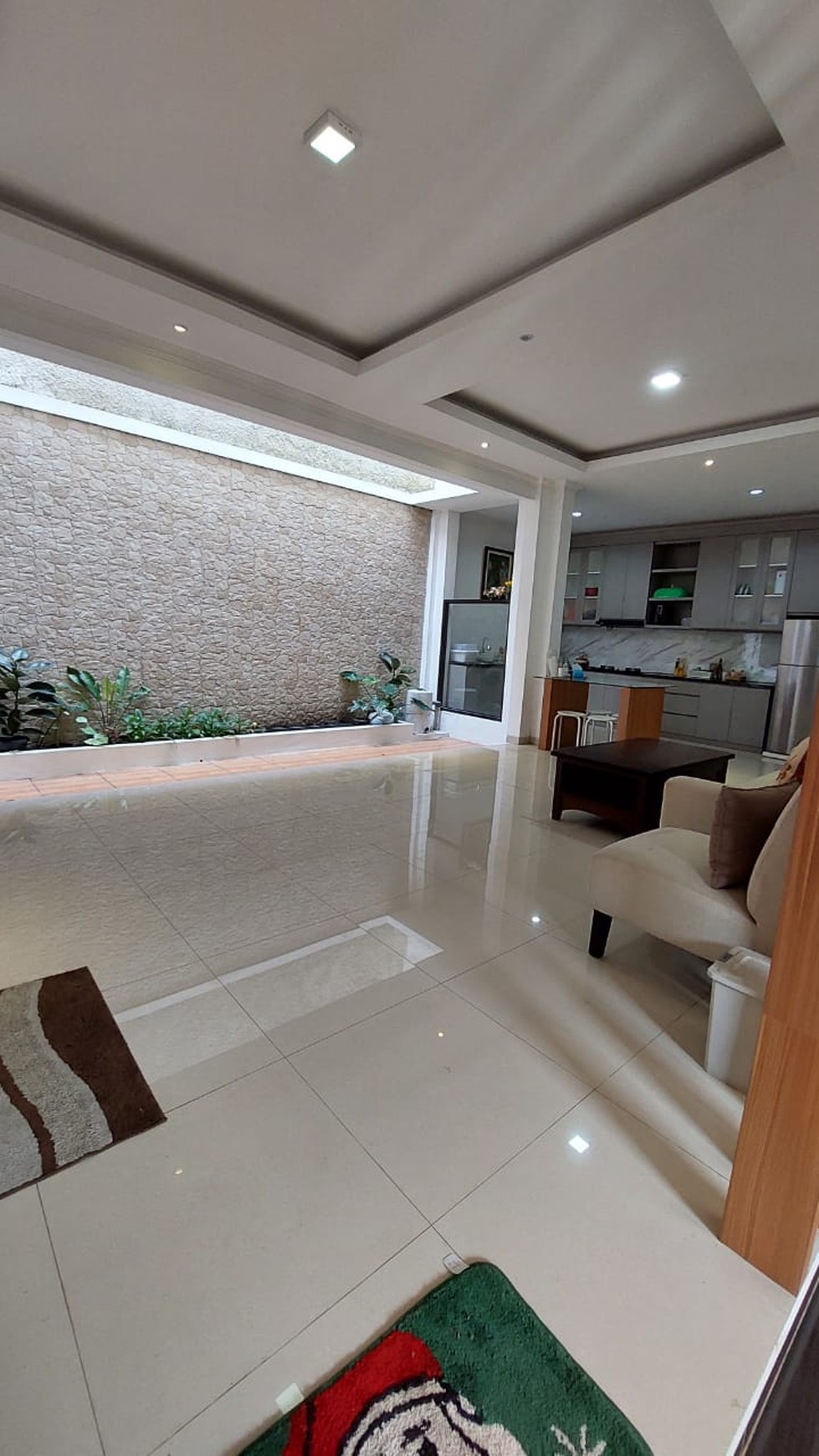 Rumah Bagus Diarea Bintaro Jaya Sektor 9, Dekat Akses Toll & Stasiun KA