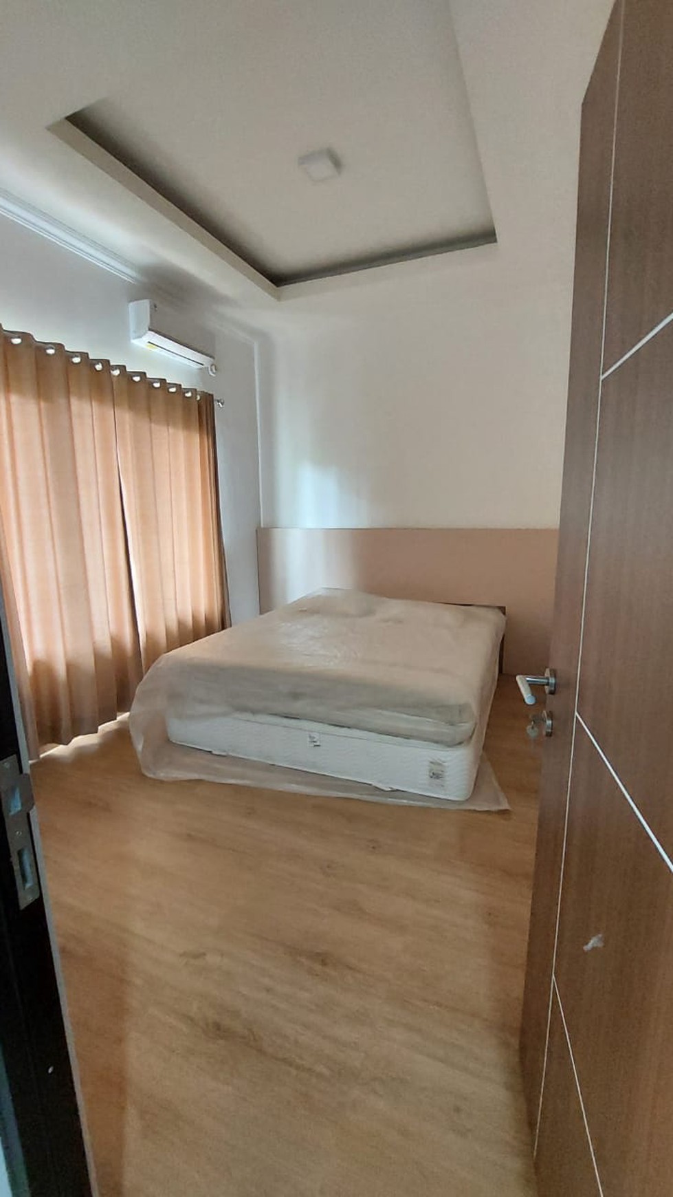 Rumah Bagus Diarea Bintaro Jaya Sektor 9, Dekat Akses Toll & Stasiun KA