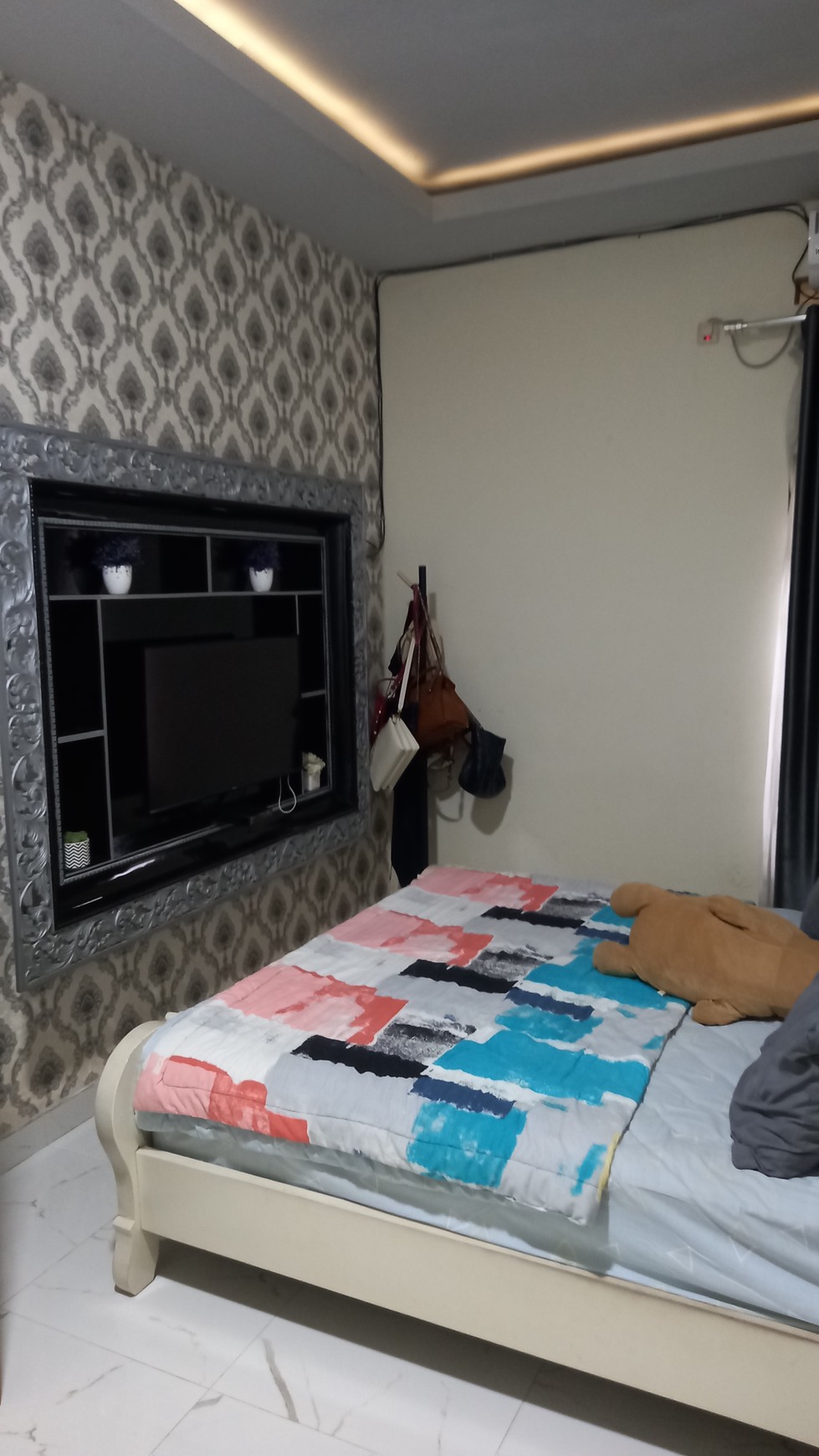 Dijual Rumah 2 lantai Furnished di Grand Mekarsari