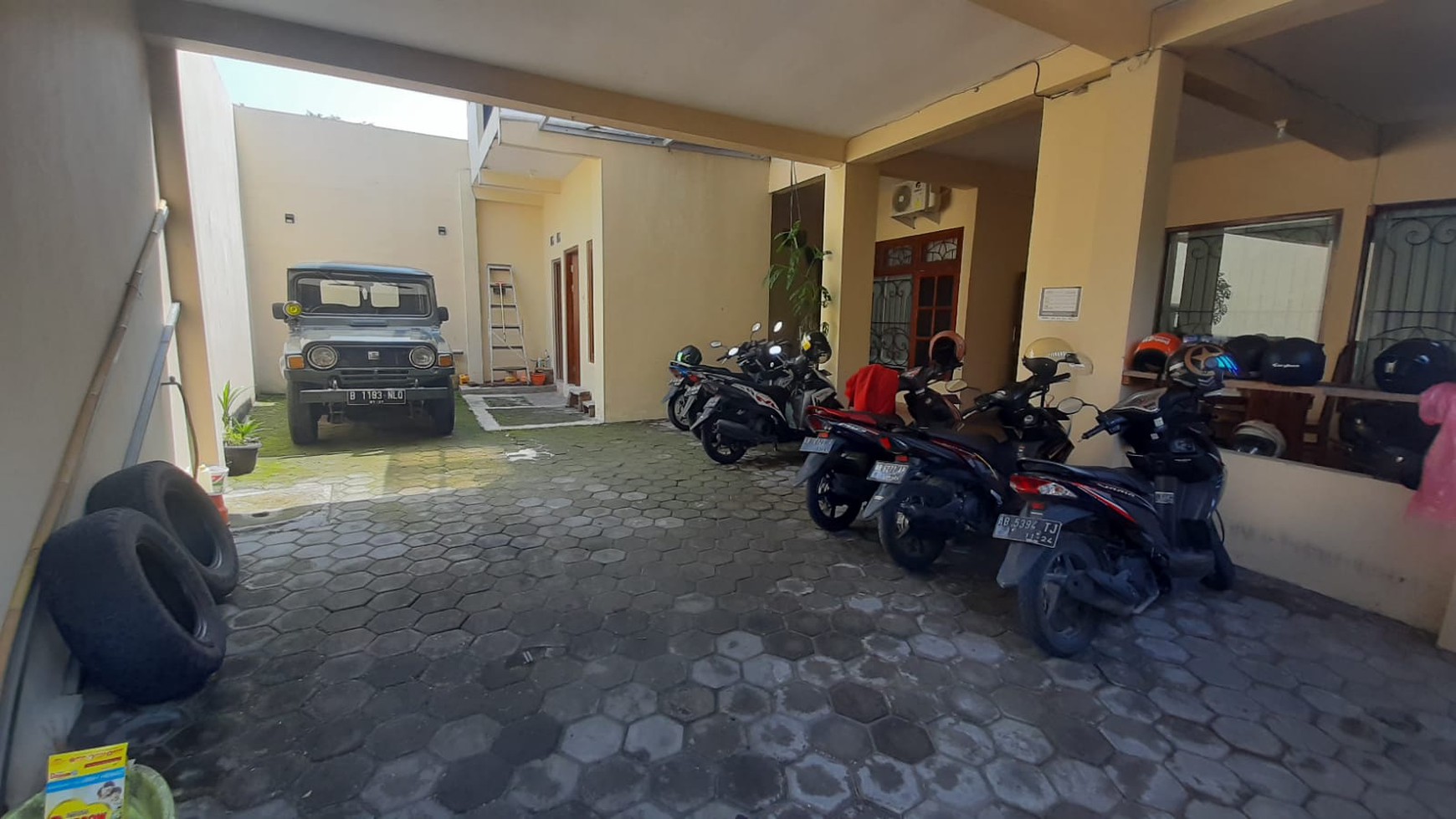 KOST 13 KAMAR DI MAGUWOHARJO LOKASI STRATEGIS