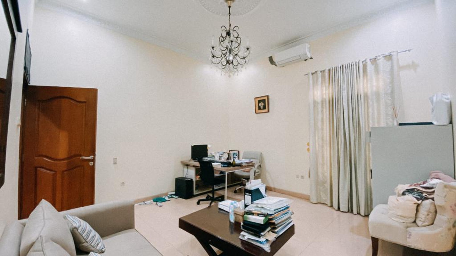 Rumah Bagus Siap Huni dan Asri di Jalan Birah, Kebayoran Baru, Jakarta Selatan