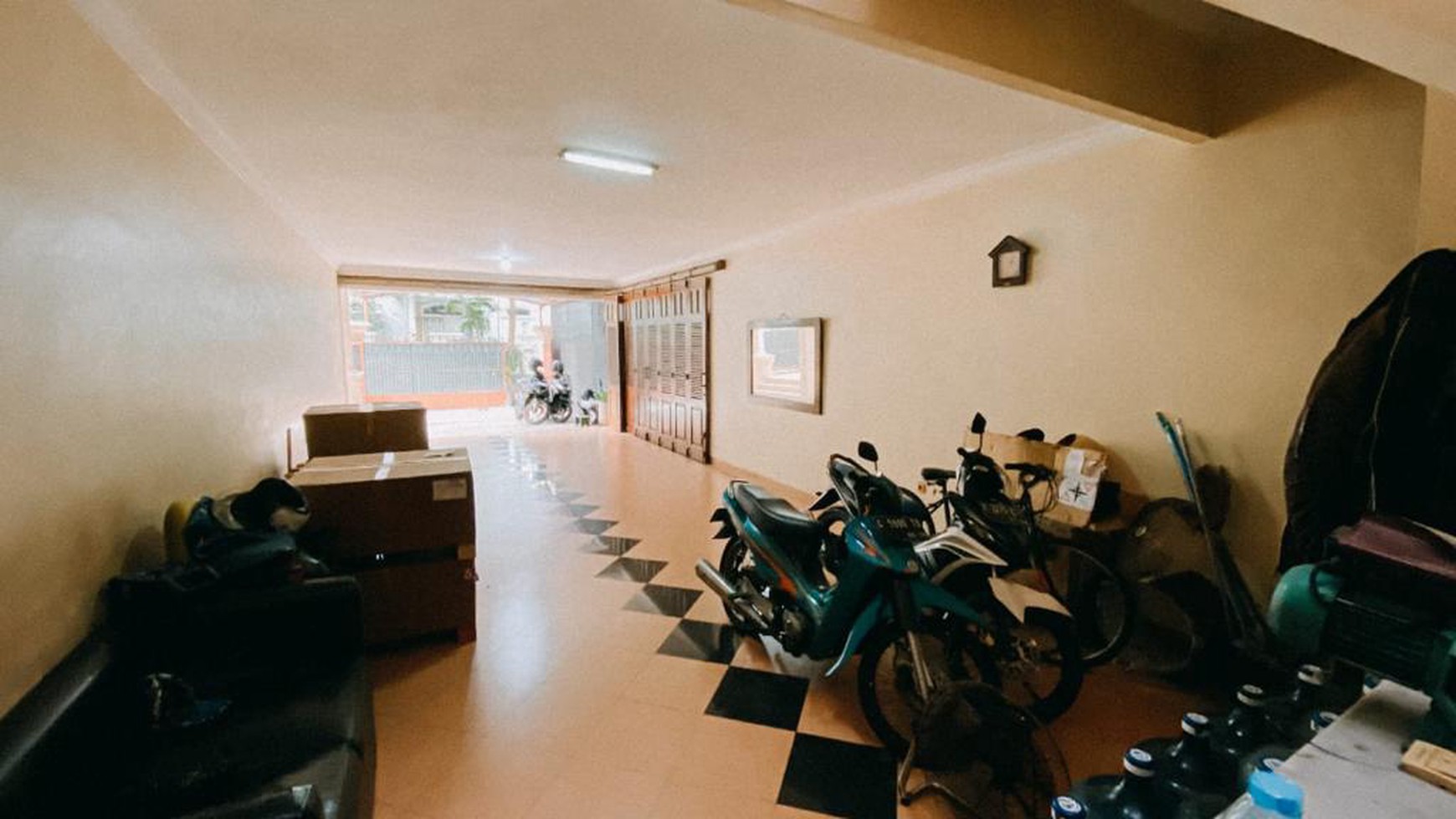 Rumah Bagus Siap Huni dan Asri di Jalan Birah, Kebayoran Baru, Jakarta Selatan