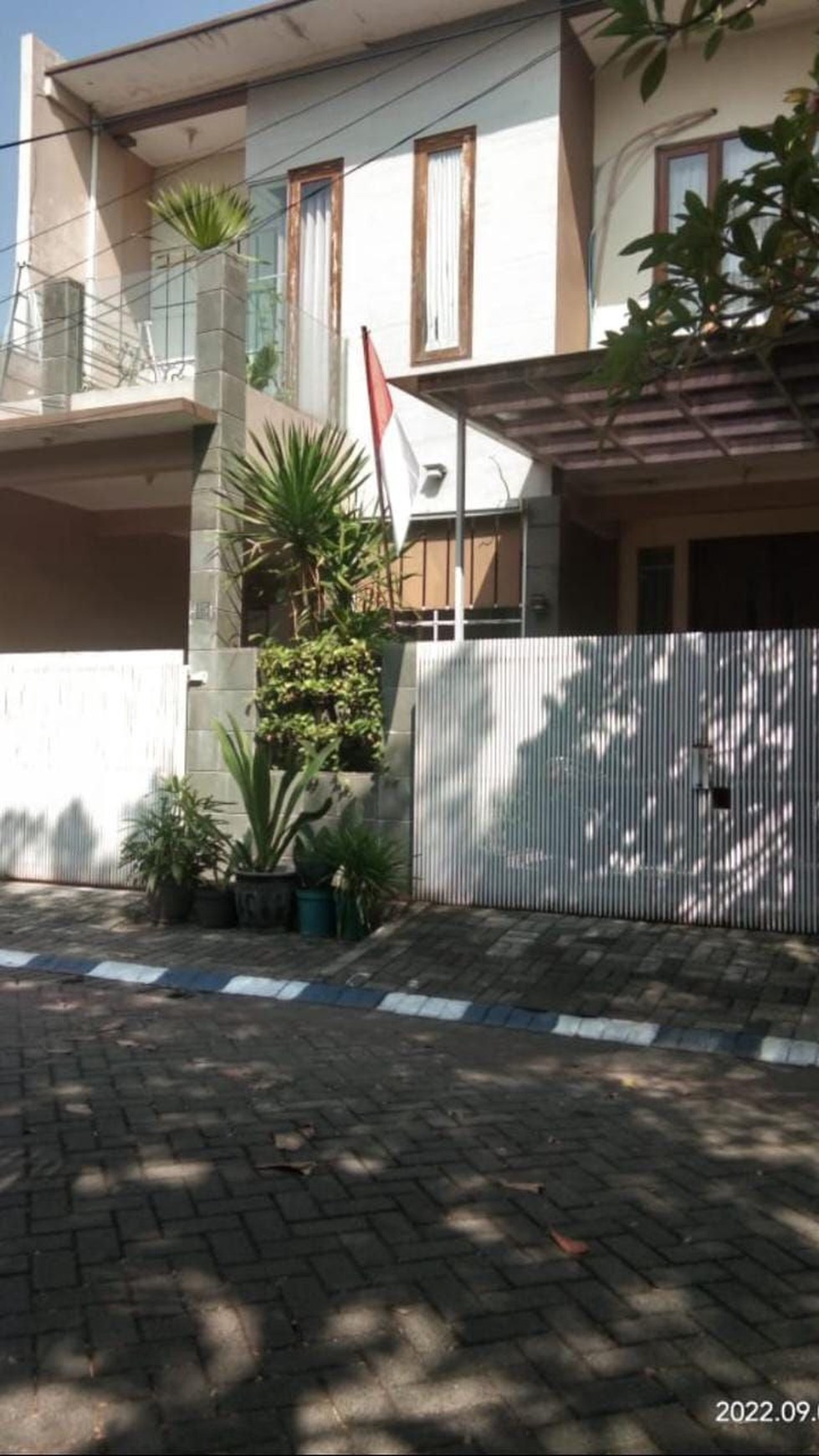 Dijual Rumah Siap Huni Daerah Babatan Pratama Wiyung 