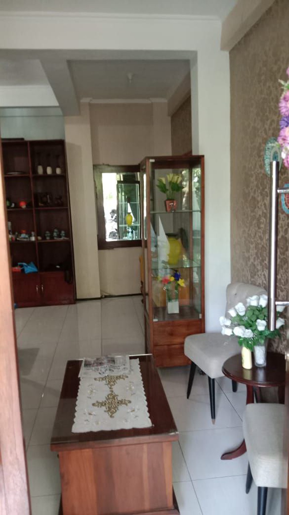 Dijual Rumah Siap Huni Daerah Babatan Pratama Wiyung 