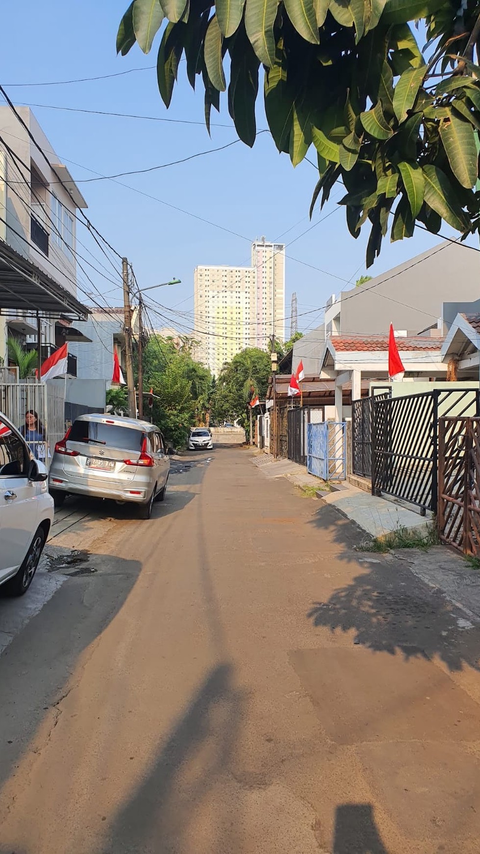 Di Jual cepat rumah 3,5 lantai siap huni di Kelapa Gading Jakarta Utara