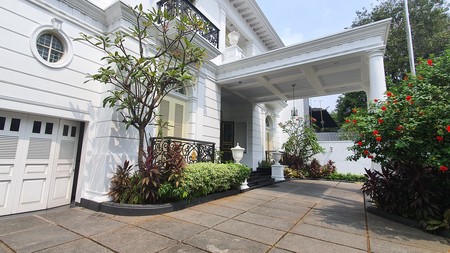 Luxurious House for Embassy in Senopati