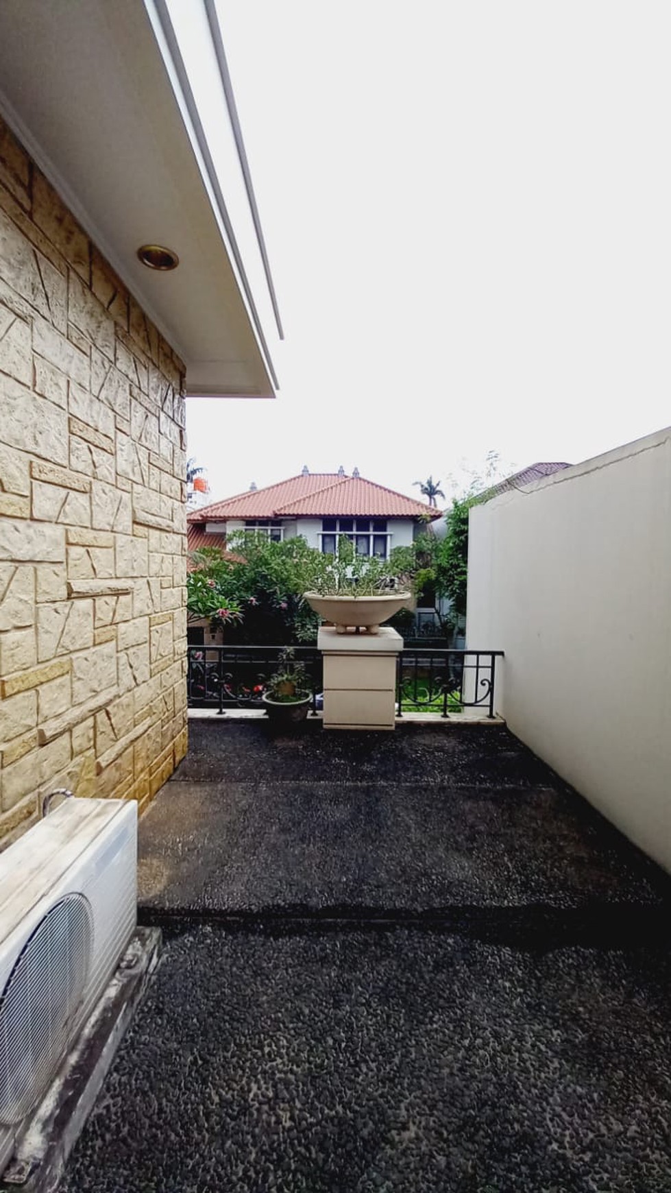 COZY LUXURY HOUSE FOR RENT PONDOK INDAH