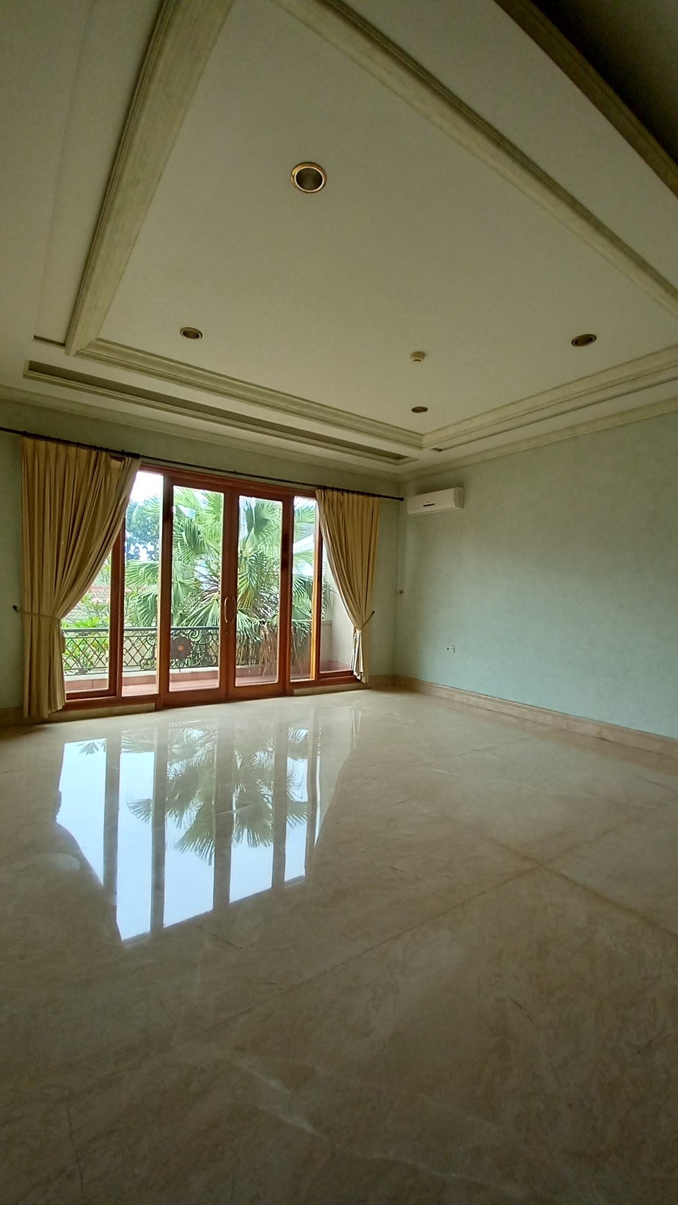 CLASSIC MODERN HOUSE FOR RENT PONDOK INDAH