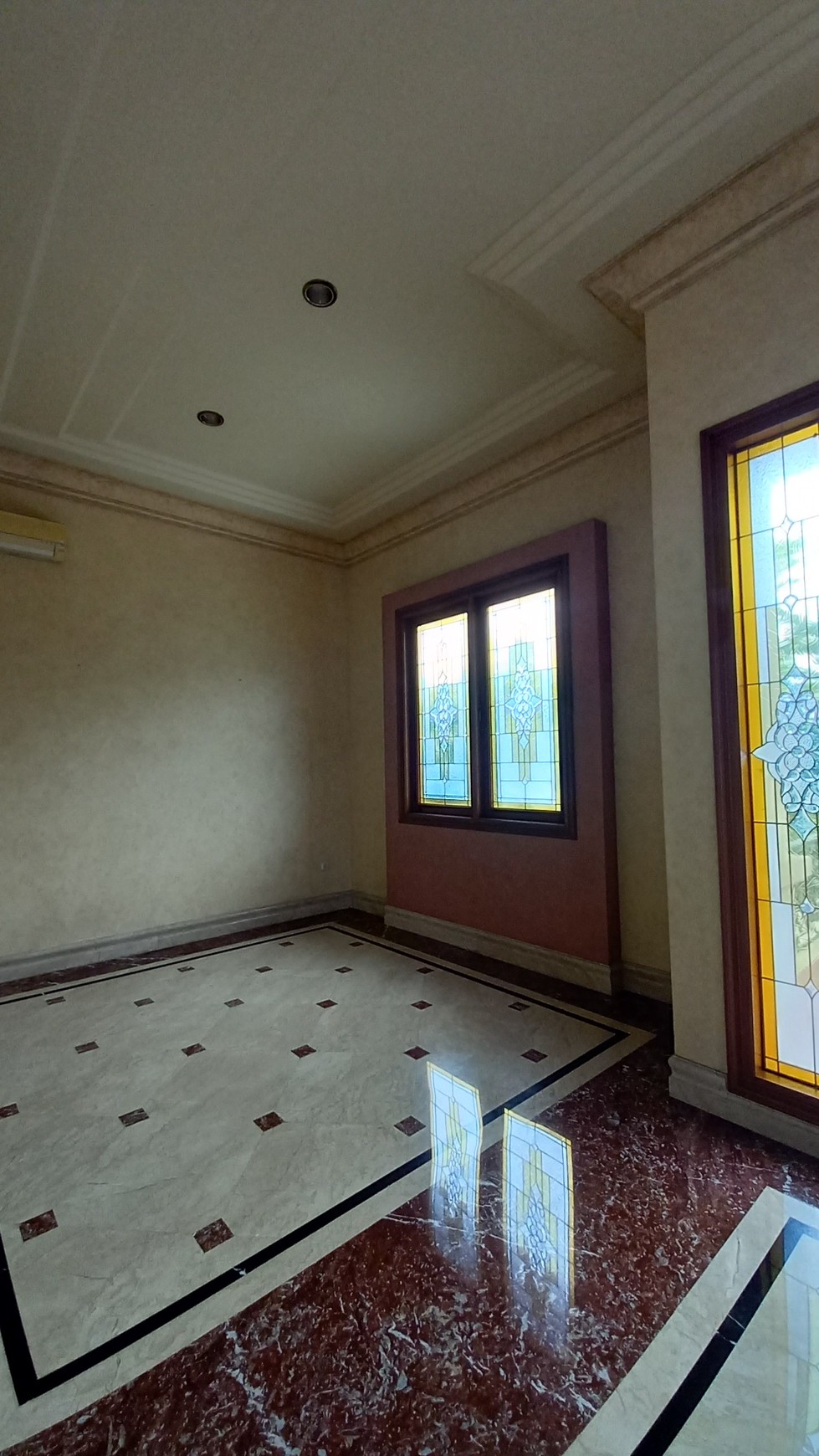 CLASSIC MODERN HOUSE FOR RENT PONDOK INDAH