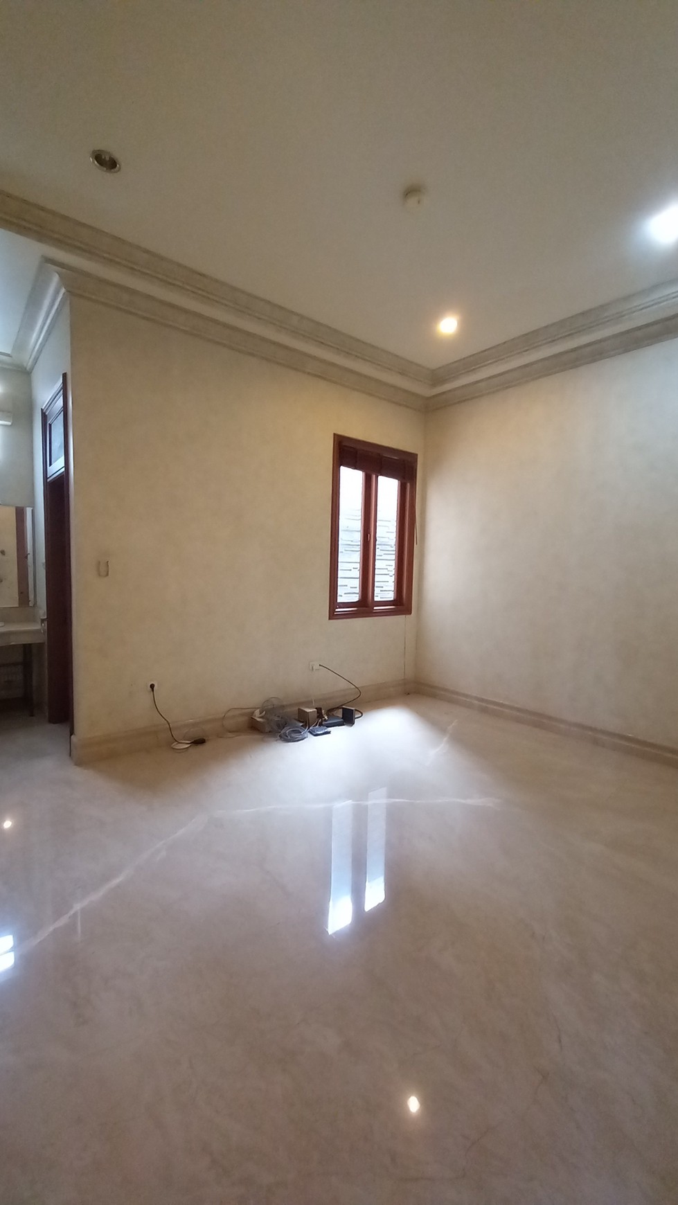 CLASSIC MODERN HOUSE FOR RENT PONDOK INDAH