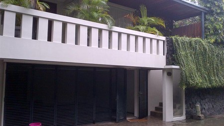 Quite Townhouse Residence in Kebayoran Area