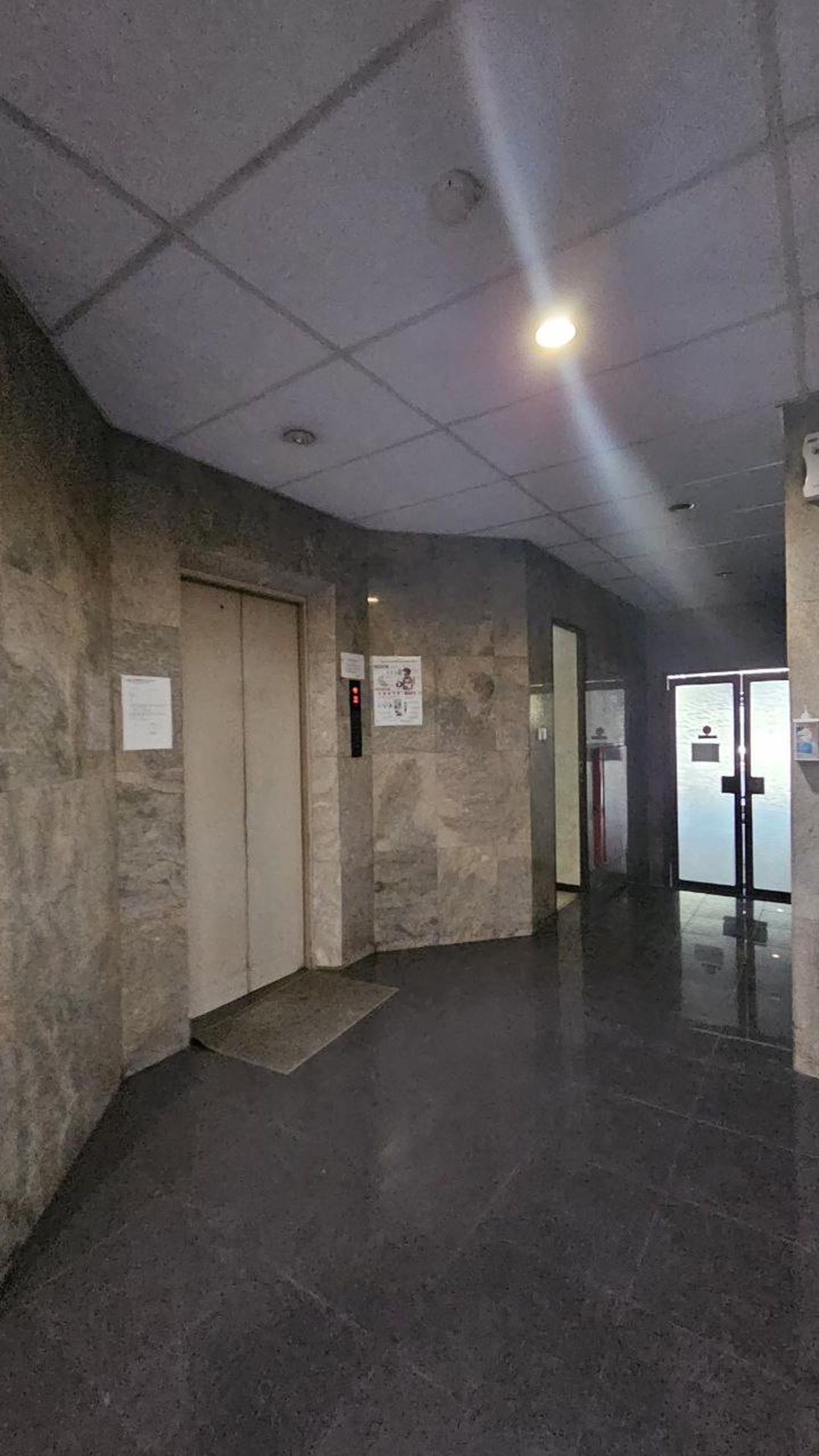 DIJUAL GEDUNG 5 LANTAI DI AREA KOMERSIAL MENTENG, SANGAT STRATEGIS DAN COCOK UNTUK KANTOR, HOTEL MAUPUN RESTO