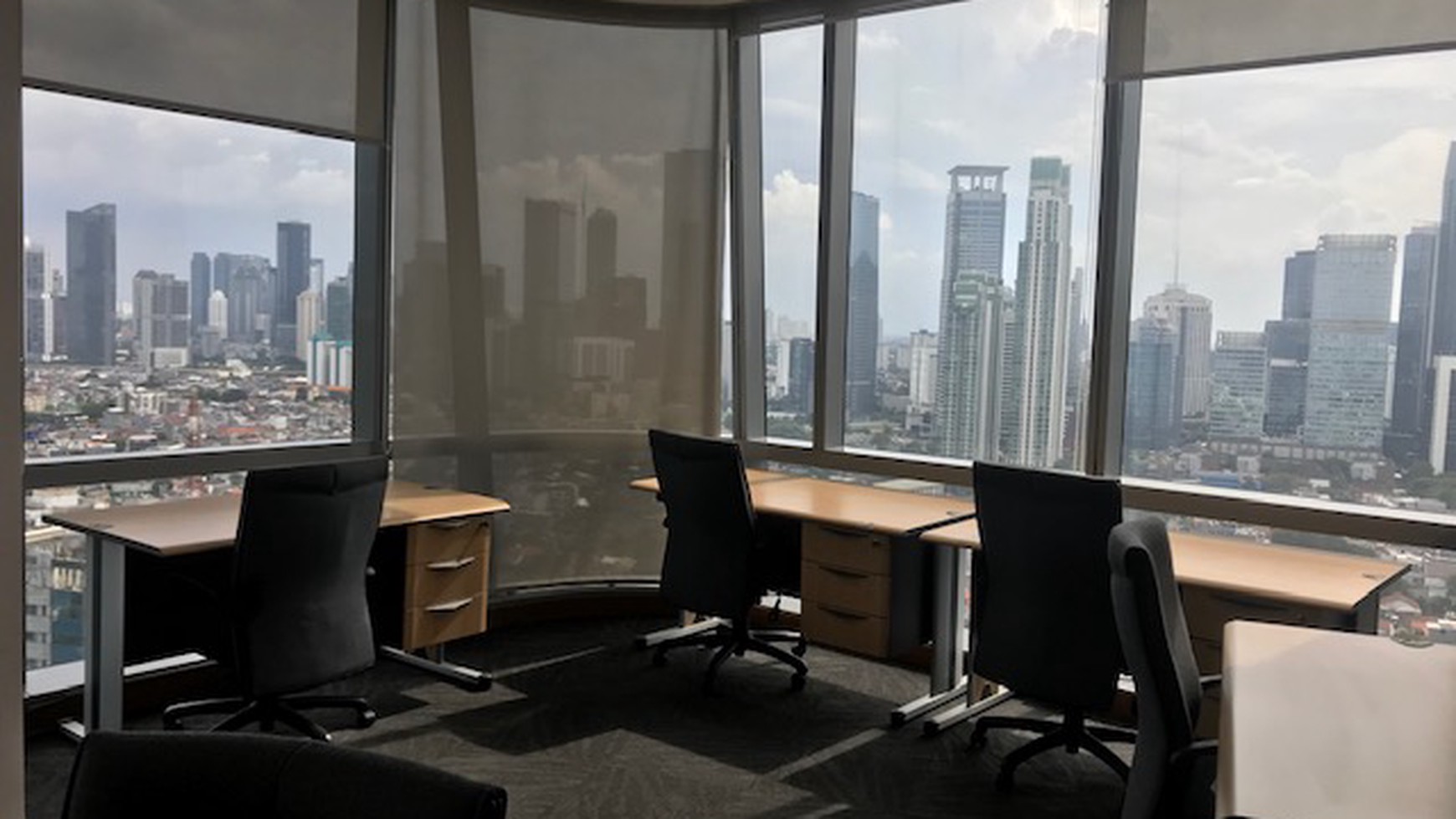 Allianz Tower Kuningan, 1000 sqm, furnished, lantai 28, view bagus,cocok untuk service office,