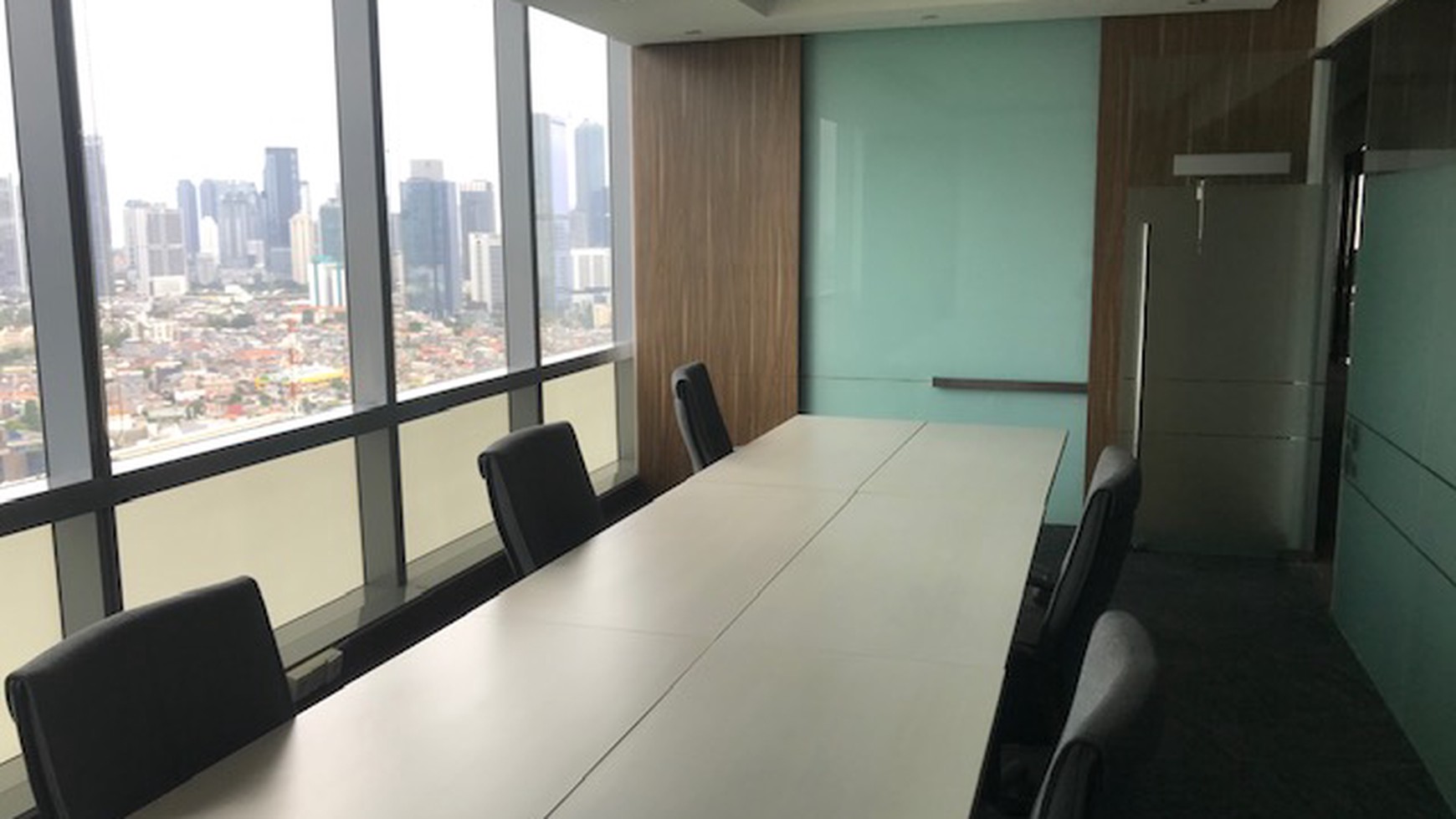 Allianz Tower Kuningan, 1000 sqm, furnished, lantai 28, view bagus,cocok untuk service office,